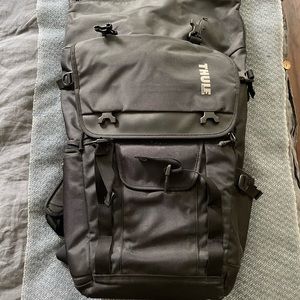 Thule Covert dslr camera bag